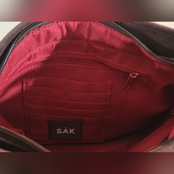 The Sak Shoulder Bag Chocolate Brown With Red Lining - Picture 6 of 9